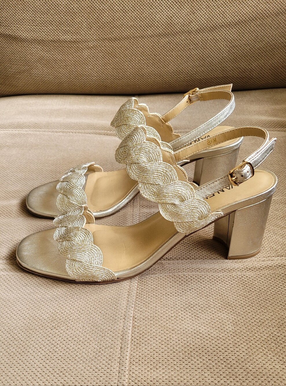 Stylish Gold 2 1/2" Block Heel